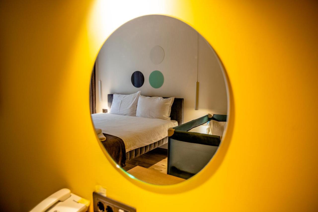 Hotel 4 Llulla Пристина Екстериор снимка